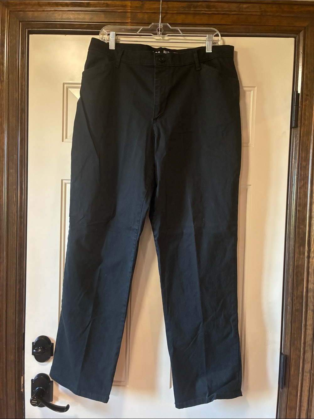 Size 16 Lee All Day Pant Straight Leg Chinos in Black
